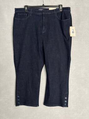 NYDJ Joni Capri Jeans LiftXTuck Technology in Rinse Women's 22W NEW